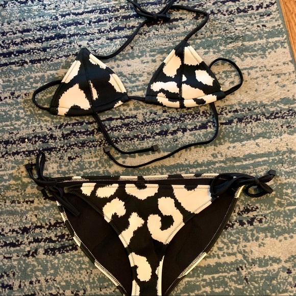 Medium Top Large Bottom White Leopard Triangl Suit - Picture 2 of 5